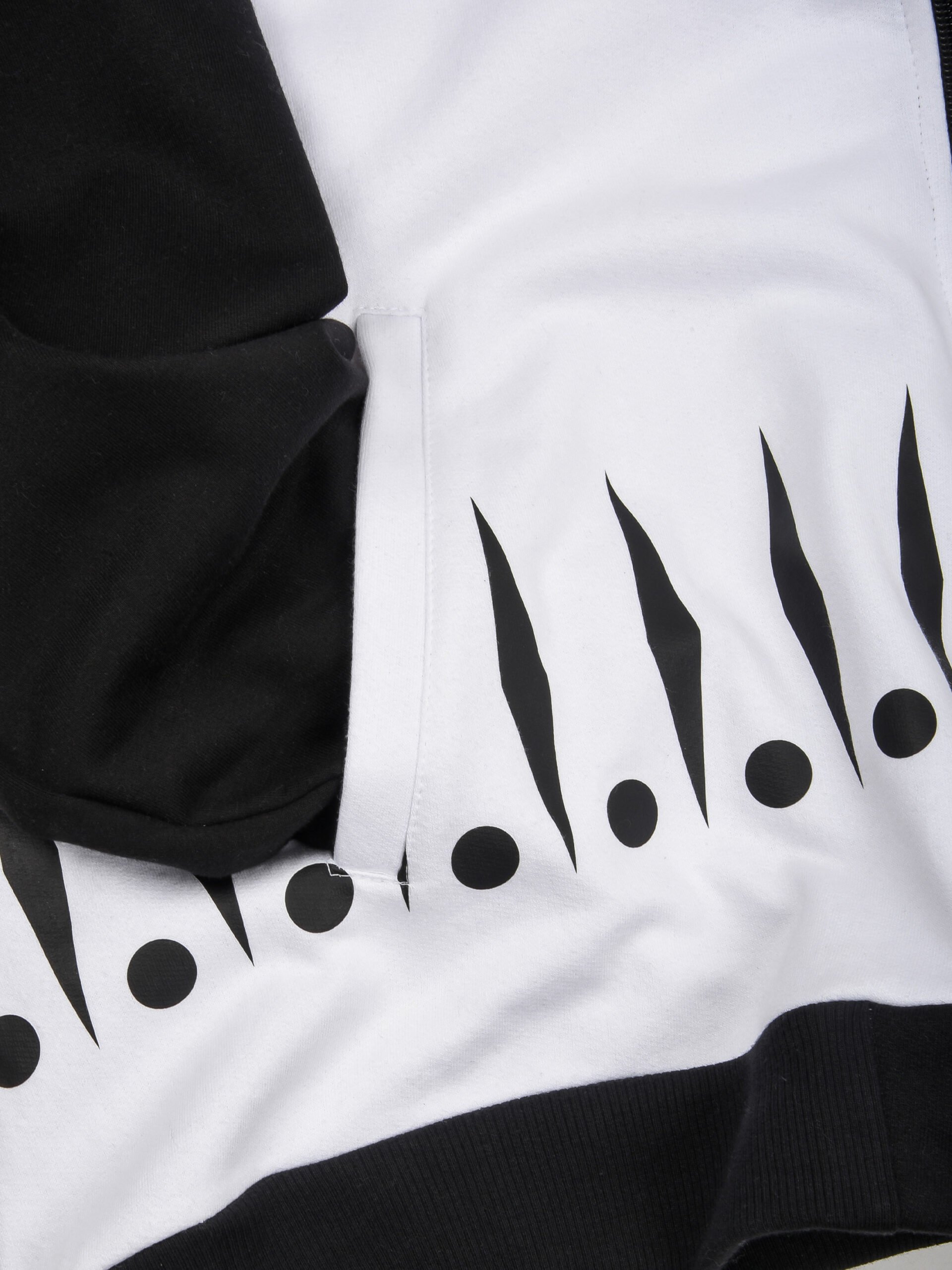 5th Division Captain Cosplay (Oversize Drop-Shoulder) - Image 6